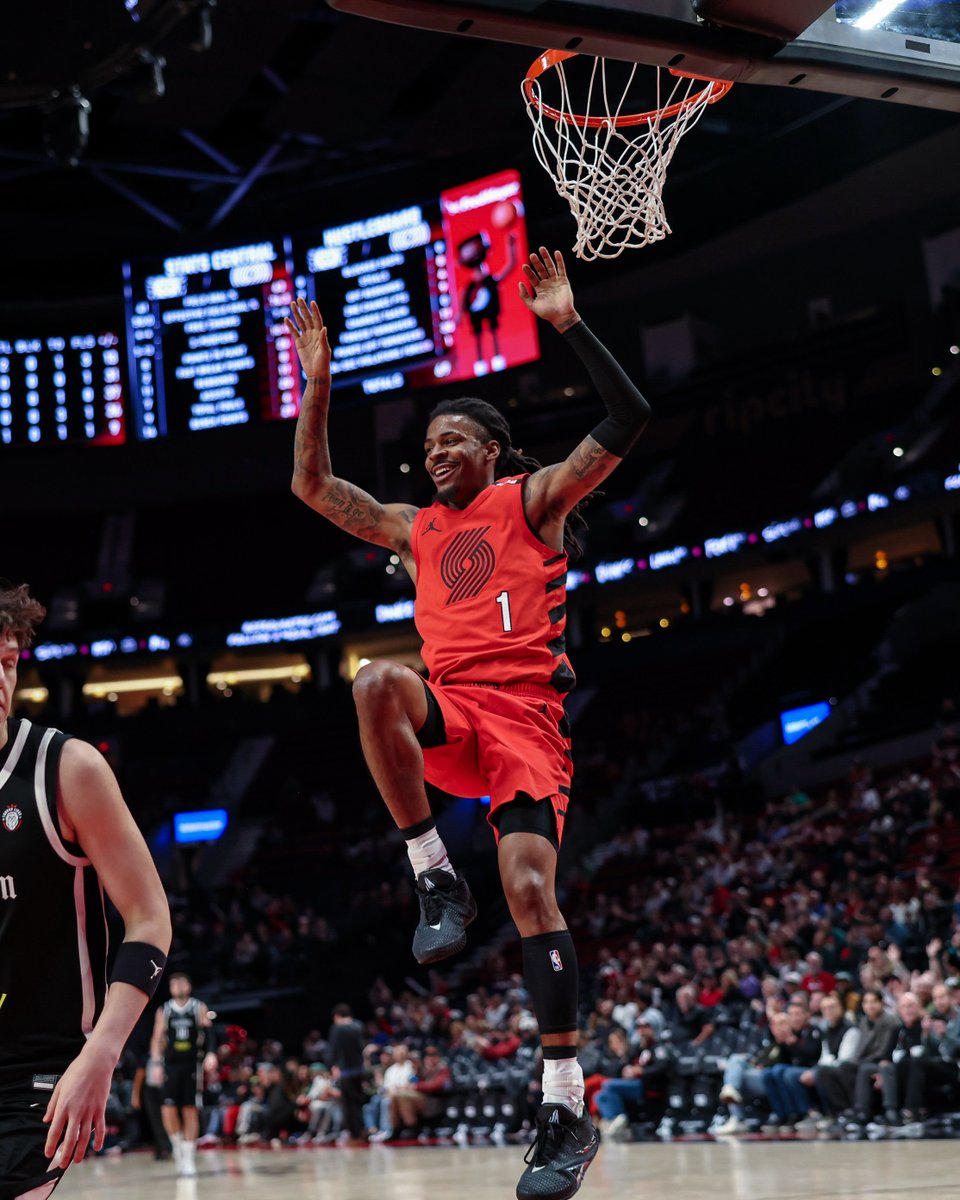 trailblazers's tweet photo. Whole lotta joy dunking that 1️⃣ 😁 https://t.co/t48MZ8GI6w