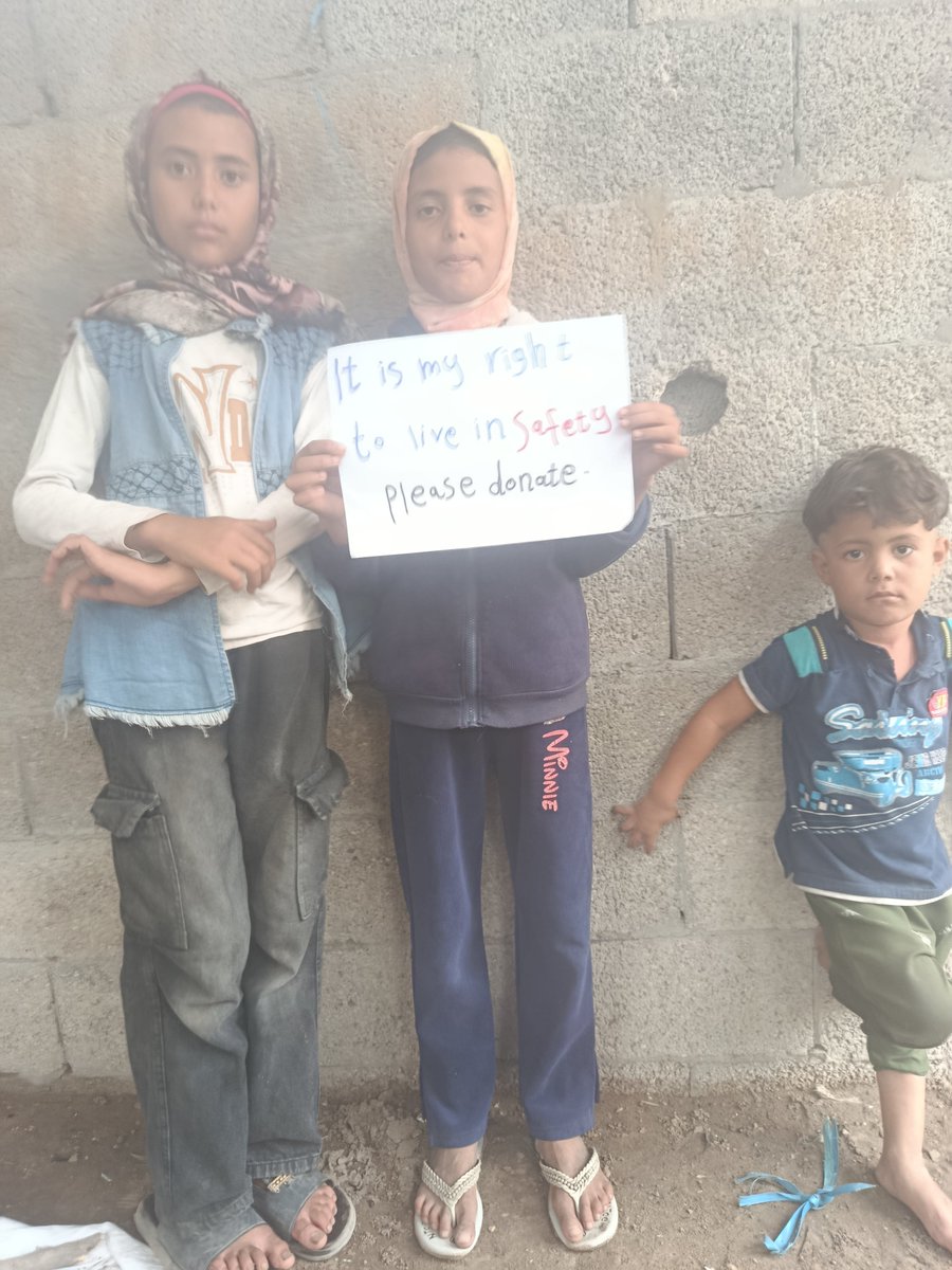 Reem_1998m's tweet photo. PLEASE DON'T SKIP ME :((

My account has been restricted, 
So, my GFM doesn't appear to everyone! 
Please support my family gfm !!
by sharing and quoting and donating 💔🙏🏻🚨

Please, Leave a comment 🇵🇸 or 🍉

https://t.co/KchYWS9cTo https://t.co/GnVLBjcivG