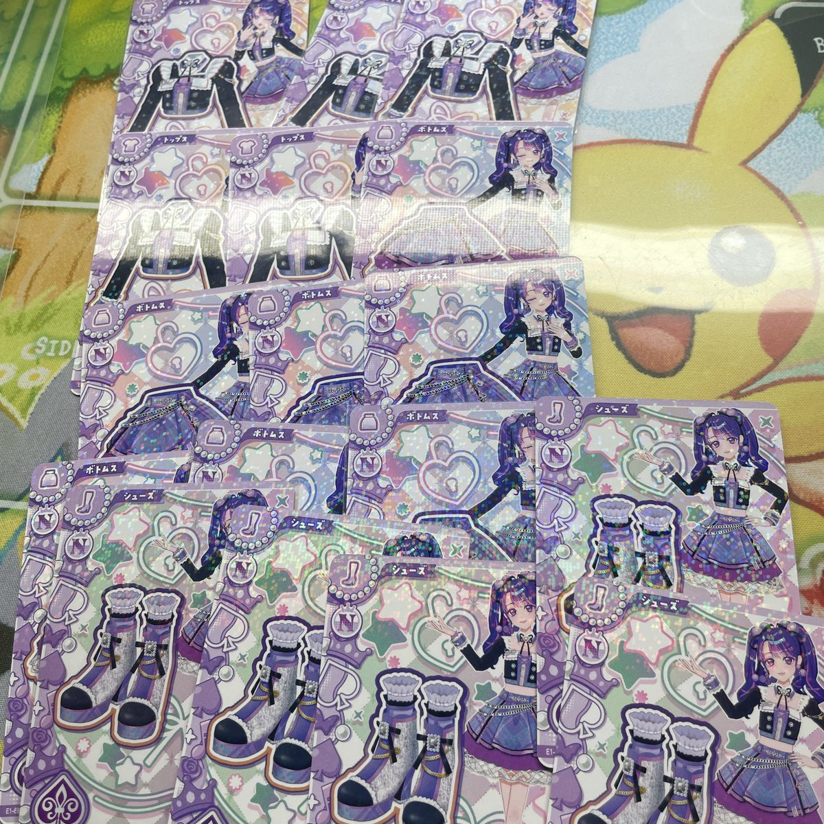 1202_sui's tweet photo. @KANA11054 初めまして、検索よりお声がけ失礼致します
当方画像の枚数所持しております

40円/枚＋送料での買取は可能でしょうか？
ご検討頂けますと幸いです https://t.co/cFk95tONn1