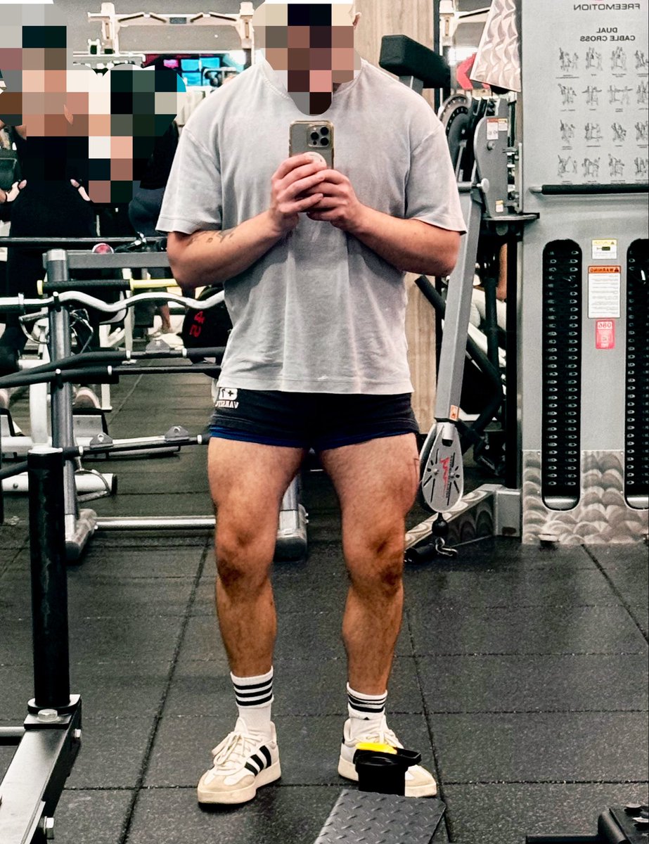 allegedlyverse's tweet photo. Nice slow leg day today. https://t.co/NFdEOBcq6v
