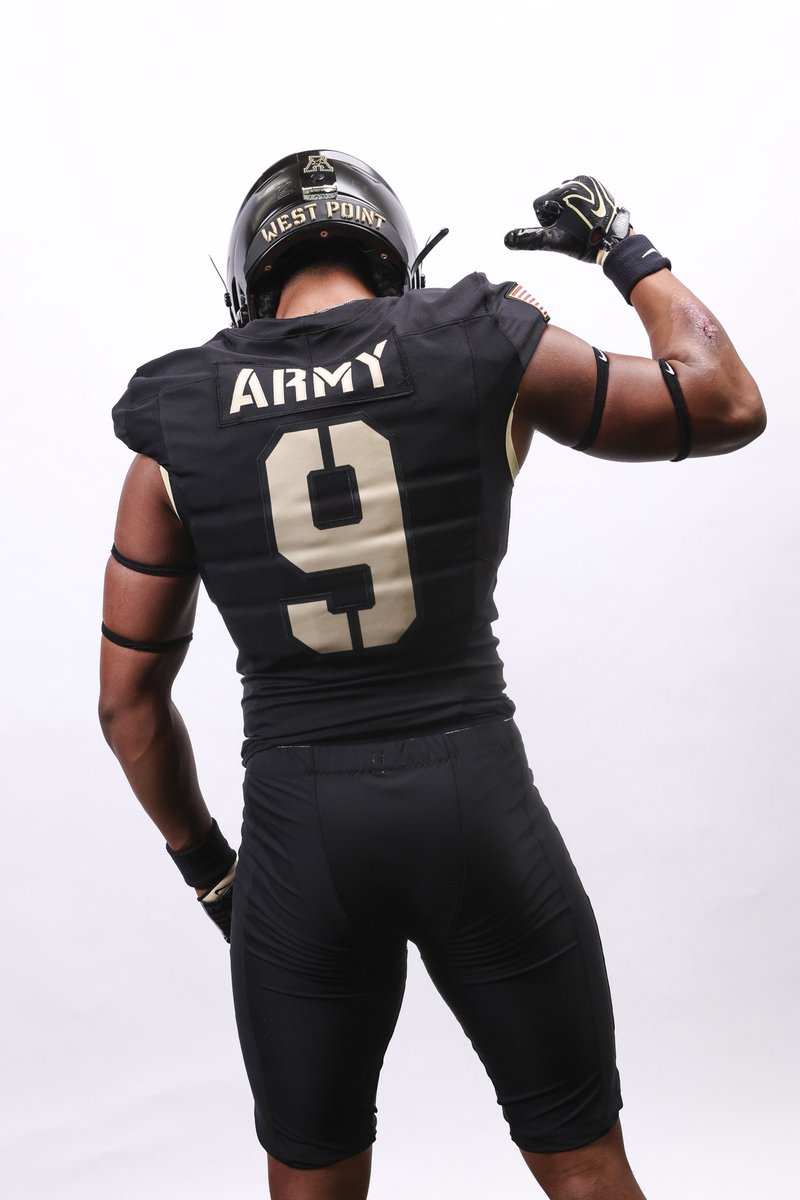 Cameron_T_9's tweet photo. Had a great OV @ArmyWP_Football !Thank you for the hospitality!
@CoachJeffMonken @CoachJuice17 @ZGold_WP @ryanstarace_ @AutumnScott_ @Madisoncifra @PF_HighFootball @The_QuincyD @247Sports @MikeRoach247 @TomLoy247 @samspiegs https://t.co/p8ZnSjK2aR