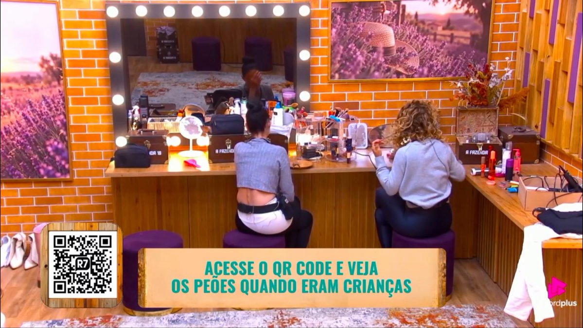 Dantinhas's tweet photo. A Maíra falando que o público está cagando pra quem causa punição ou faz ou deixa de fazer as coisas dentro da casa, e a Alcateia tá achando que é um grande mousse. #AFazenda https://t.co/geliBCOkQp