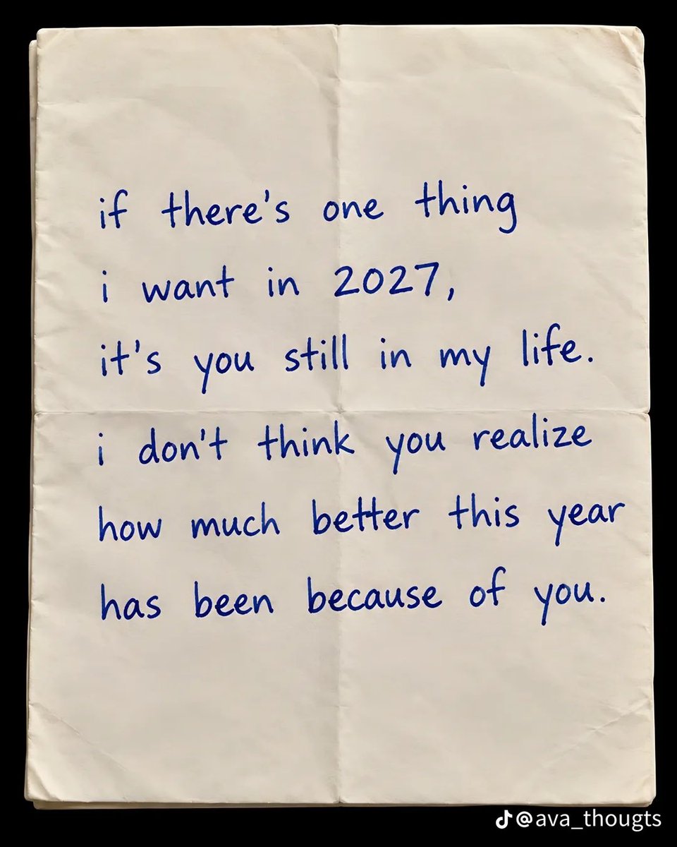 enstar_1's tweet photo. Ohm life send Ing to you so you can be finally happy 

You deserved it naa~~

🧡💙

#ingasavanund 
#ohmpawat 
#ohming https://t.co/4xzr2HMP8v