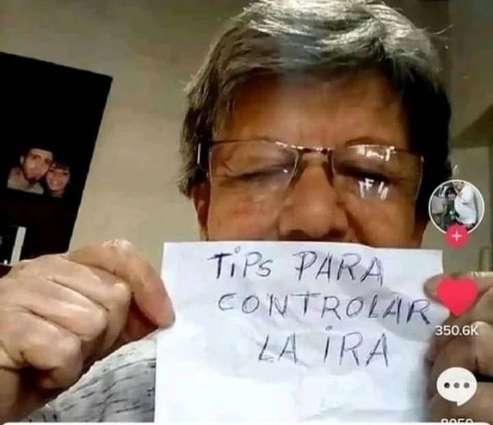 itsmlena33's tweet photo. Mmmm osea que besaste a C en París para darle celos a P???? https://t.co/GS0qC9enVk