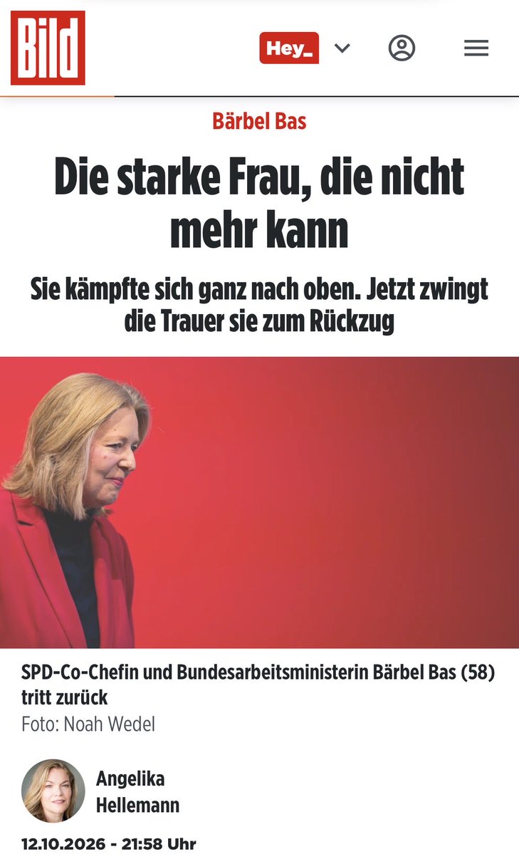 MGGA2021h's tweet photo. Mittlerweile kann es einem unheimlich vorkommen wie man sie lobt. 

So schwer ist Schicksal ist, man wünscht sowas niemanden, aber als Politikerin hat sie versagt. 

Aber der Wähler vergisst schnell. https://t.co/hmvlxEpLqo