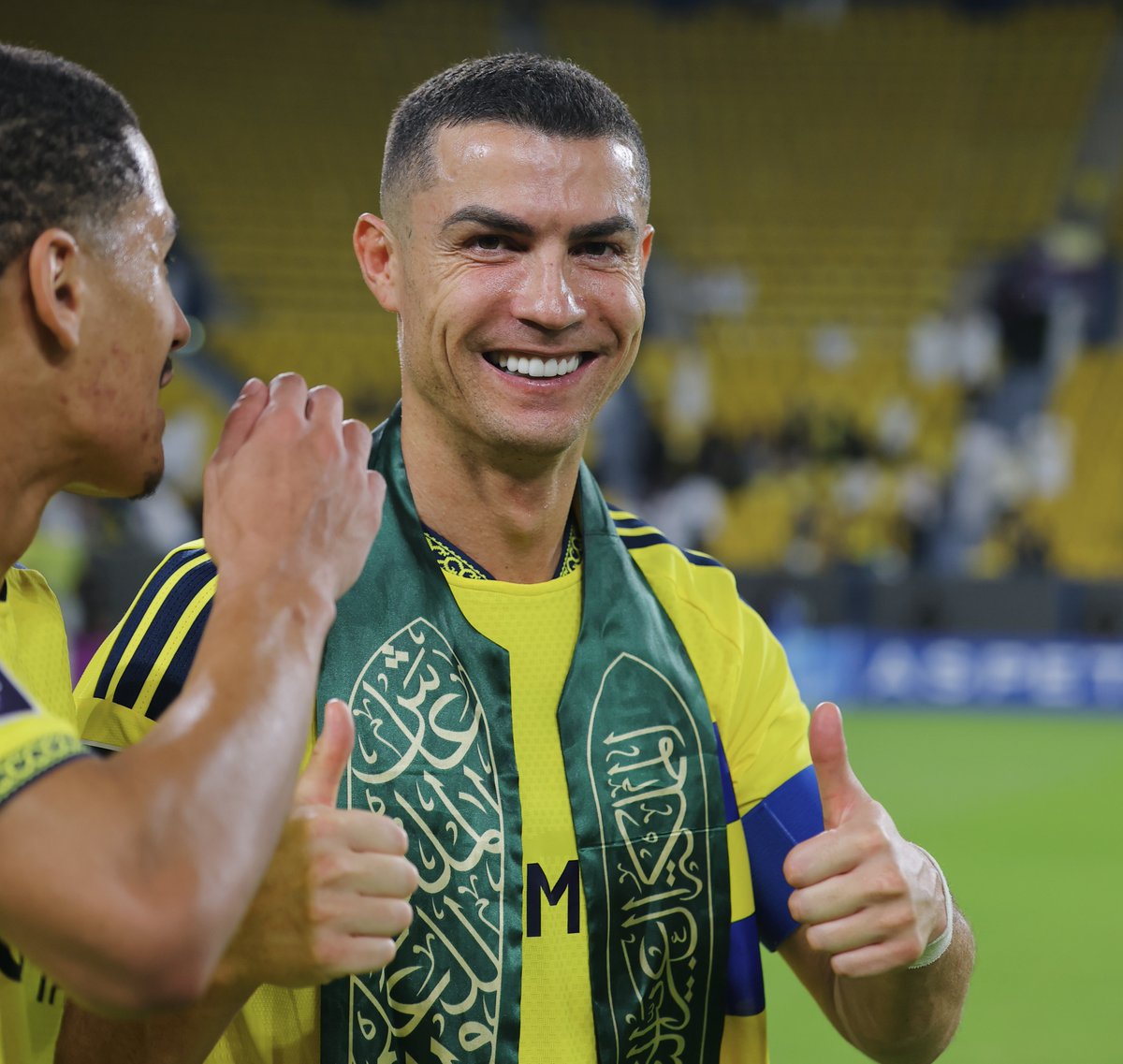 AlNassrFC's tweet photo. وطنُ شامخ .. يفخر به الجميع ويتباهى.. 
من أقاصي الأرض إلى أعالي السماء.. 🇸🇦💚 https://t.co/FPWoUoAAtZ