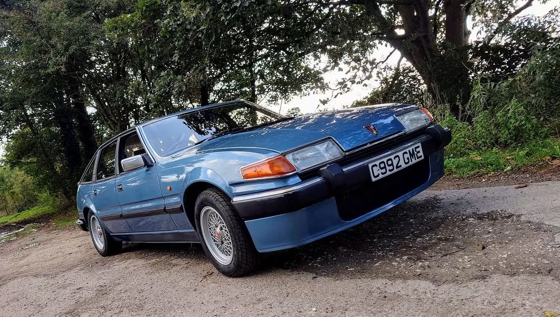SteveJ333's tweet photo. Two years ago... Out in the twin plenum Vitesse. What a great looking car for 40 years old.

#RoverV8 #Vitesse #TwinPlenum #SD1 #MoonrakerBlue #Rover #BL 

👍😉 https://t.co/EQdWgu46Pr