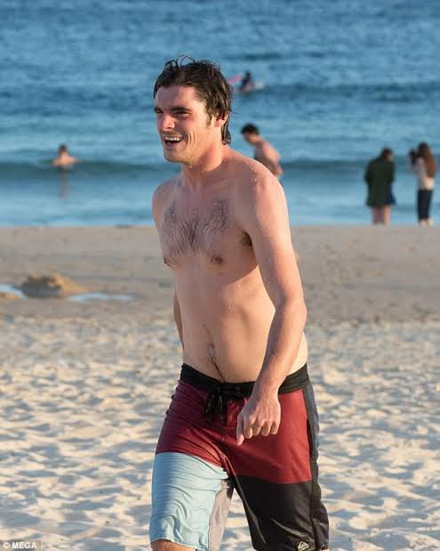 LegendZuko51546's tweet photo. 💔 From shirtless beach moments at Bondi Beach to heartbreaking headlines: reports claim Breaking Bad star RJ Mitte has died by suicide at 34 in Texas https://t.co/f6qs3rNXTc