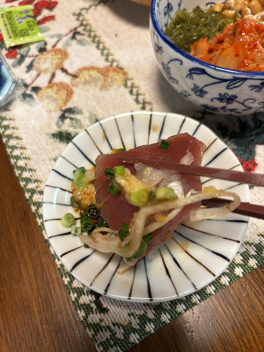 fishermanv301's tweet photo. おはようございます☀️
3連休が終わって、次の休みが待ち遠しい仕事始め…
さて、昨晩の #おうちごはん 🍚
久しぶりに本格的晩酌🍻🍺
総じて旨し( ﾟДﾟ)ｳﾏｰ
キンミヤをホップ入の炭酸水で作ったらこれまた旨し(　ﾟдﾟ)ﾝﾏｯ! https://t.co/ctgXN5ykRd