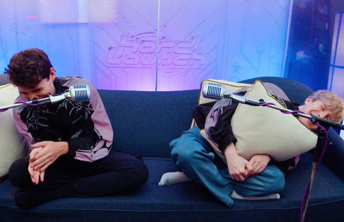 chuuinof's tweet photo. danandphil :] https://t.co/aVIke9xe4a