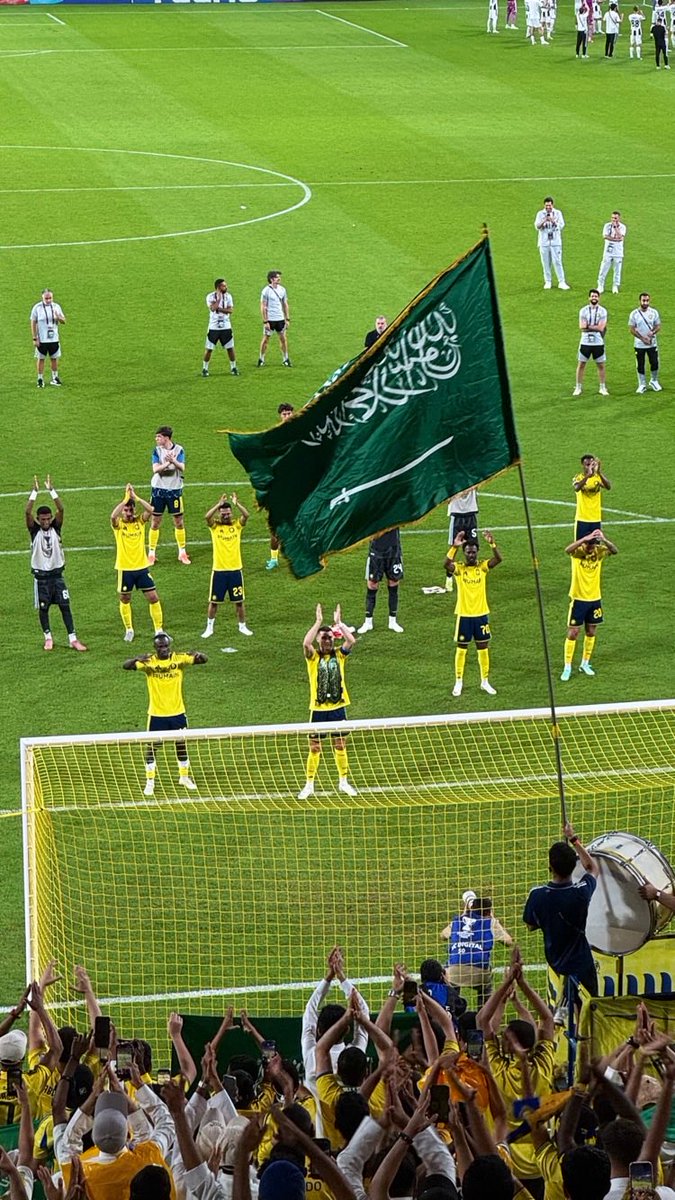 Salehfha's tweet photo. مشهد عظيم وفخر 🇸🇦💛💛 https://t.co/0aJEQcXt4t