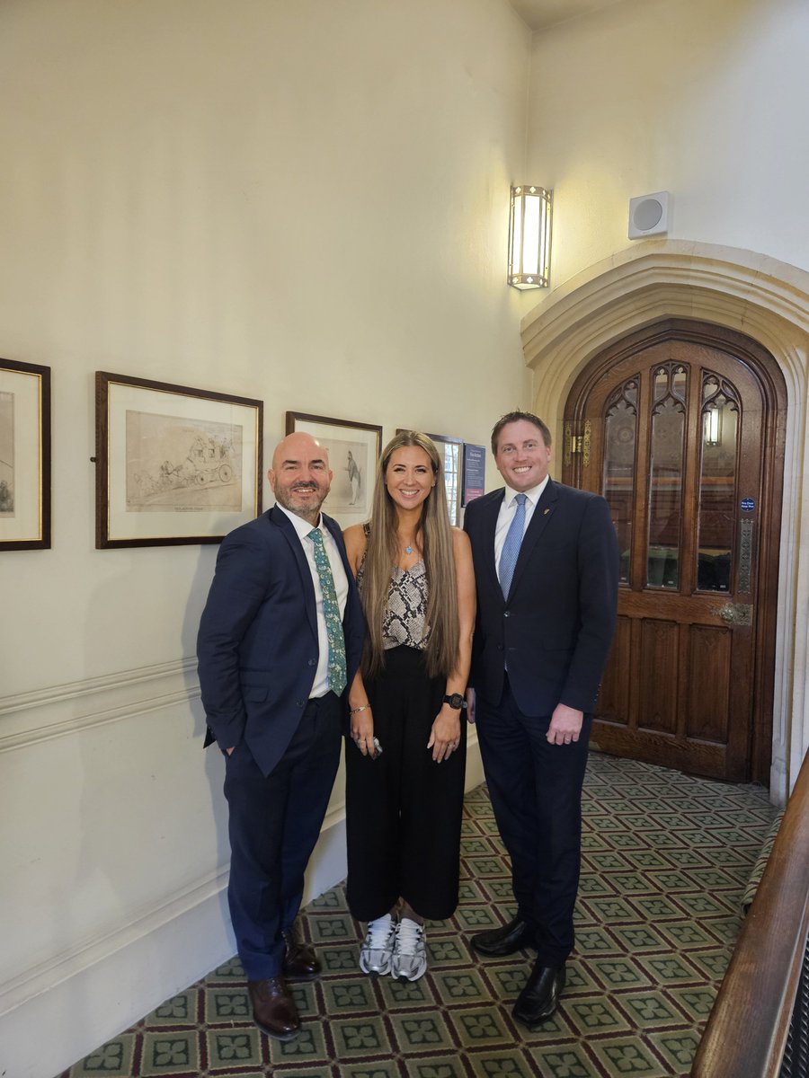 SorchaEastwood's tweet photo. So glad to be back in my palace of Westminster! 👑 👸 😃

A LOT of ground covered today! Will do a full blast of it over the next few days, but so far today: 

✅️ Questioned the Prime Minister on cheaper Electricity Bills for Lagan Valley 

✅️ Spoke on the Northern Ireland statement on Drumcree 

✅️ Spoke in the Babyloss Awareness Week debate 

✅️ Met with colleagues from the British Irish Parliamentary Association  

✅️ On top of the usual, clearing emails, official letters, responses, writing & speaking to Ministers and considering Troubles Bill Amendments 

Always working for Lagan Valley!!