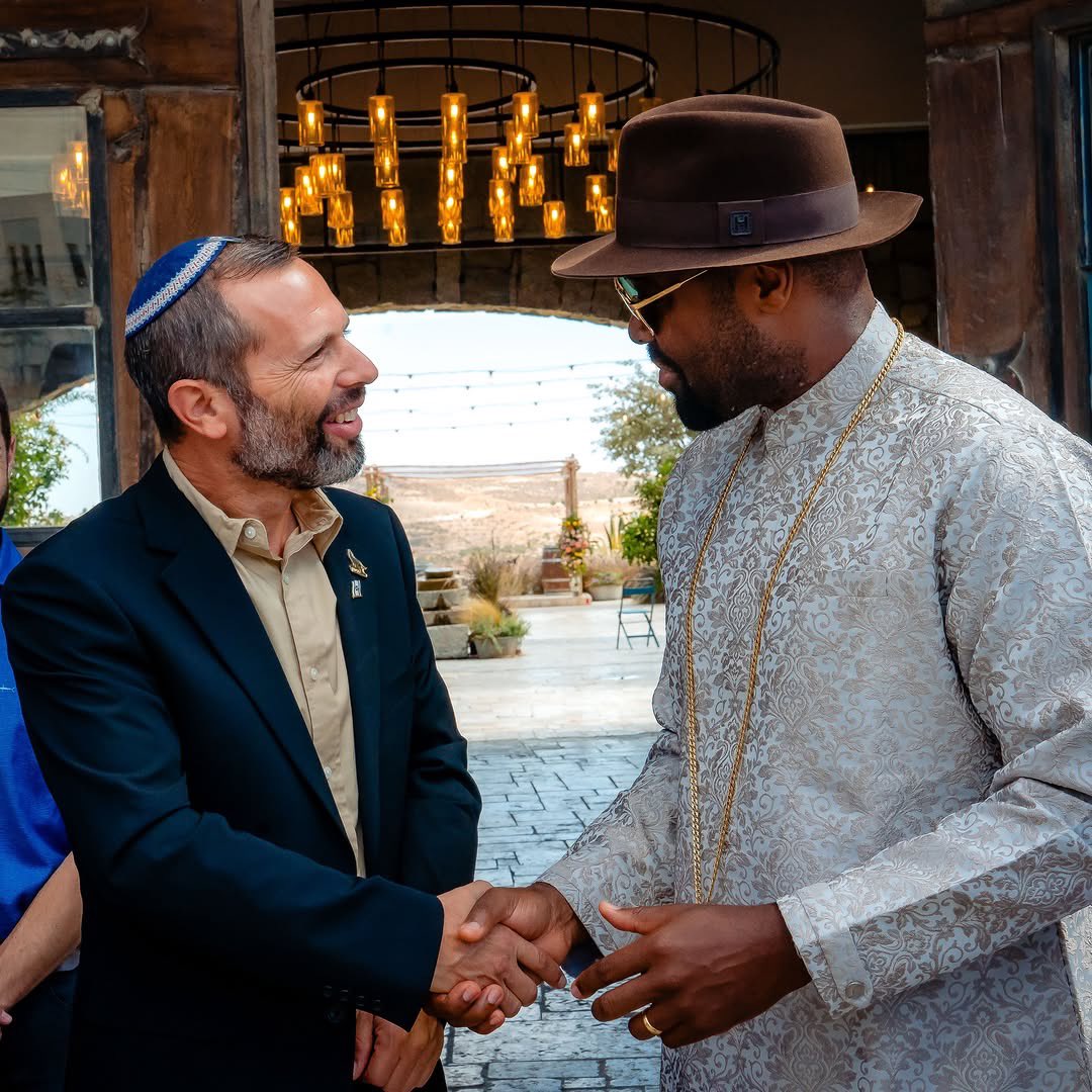 Lord_Of_Warri's tweet photo. His Majesty Ògíamẹ̀ Atúwàtse III, CFR, the Olú of Warri, and Her Majesty Olori Atuwatse III, recently visited the State of Israel to participate in Awake Jerusalem, a global Christian gathering organised by Eagles’ Wings International. https://t.co/9JeKj7cVRJ