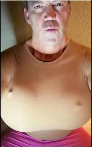 istersay's tweet photo. @KristiNoem I guess you're real good at "choosin'"🤡🤣 you picked a winner here huh? #GOPerverts and #GOPedos https://t.co/mfK6pbaW6A