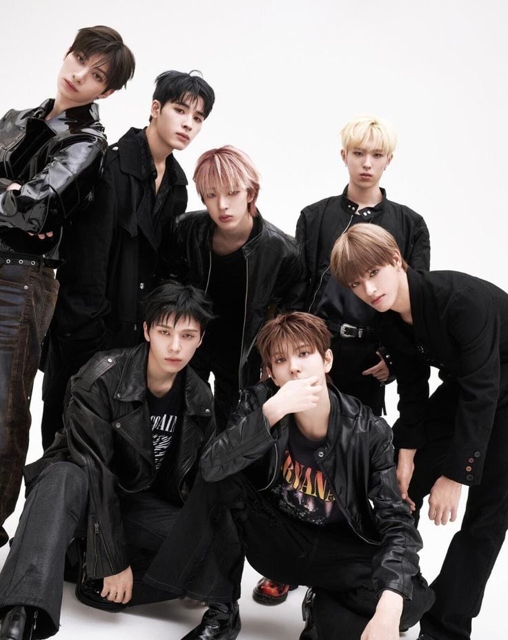 nyangiified's tweet photo. nexz as songs on dead:alive by sung hanbin 

🪡 a thread for the gay people https://t.co/DbEozoGqw0
