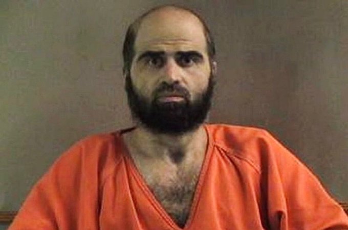 isaacrrr7's tweet photo. Lo único que le pediría a Trump es que el pelotón de fusilamiento esté compuesto exclusivamente por mujeres.

Según la ideología islámica, si un terrorista es asesinado por una mujer pierde las 72 vírgenes. 😎 https://t.co/CUAUMPW8RQ