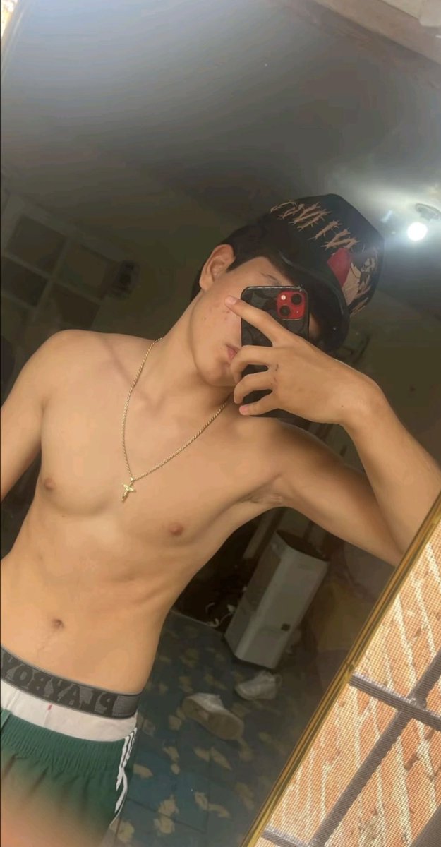 Luis87192935292's tweet photo. Ando preñando a preguntones 🍀👅 https://t.co/CbrIrtByTQ