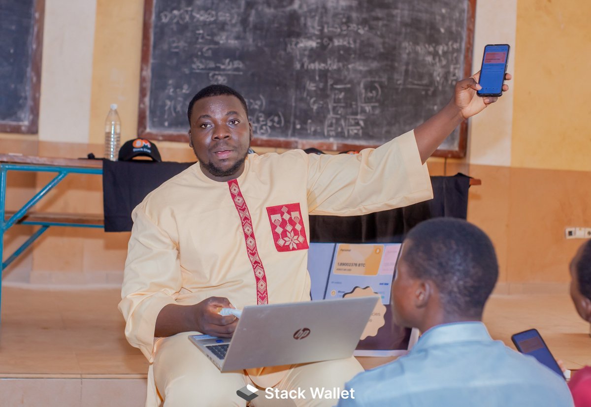 mercianoalia's tweet photo. 3 Days of Web3 & Privacy with Stack Wallet!

Three days of learning, sharing, and discovering! From exploring @firoorg , @monero , @litecoin , and @EpicCashTech to trying Firo transactions with Lelantus Spark, discovering Litecoin’s MWEB technology, and exploring opportunities for privacy enthusiasts and content creators, it was an enriching experience. We wrapped it all up with a quiz to test what we had learned. 

A big thank you to everyone who joined us and made these days special. Privacy should be understood and accessible to everyone, and together, we can make that happen. With Stack Wallet, the journey continues!