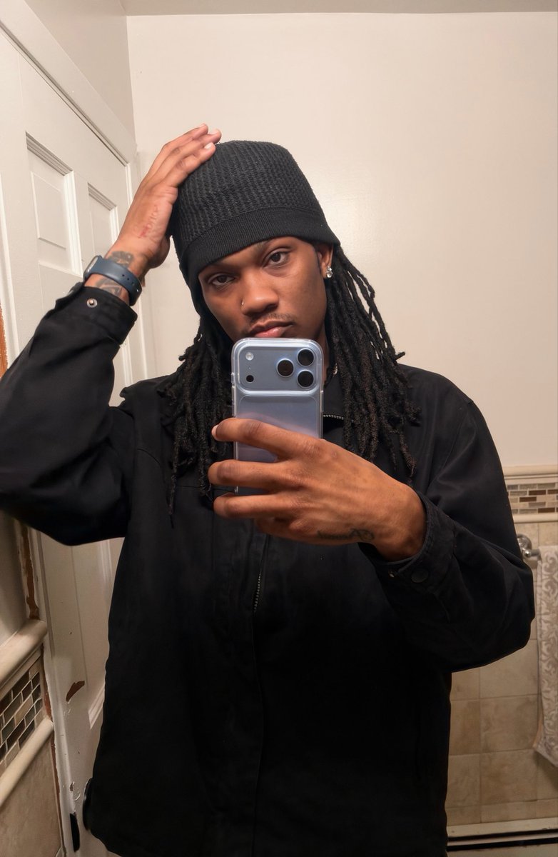 manedisfx's tweet photo. Man i was drunk asl https://t.co/6EwWp0lAOO