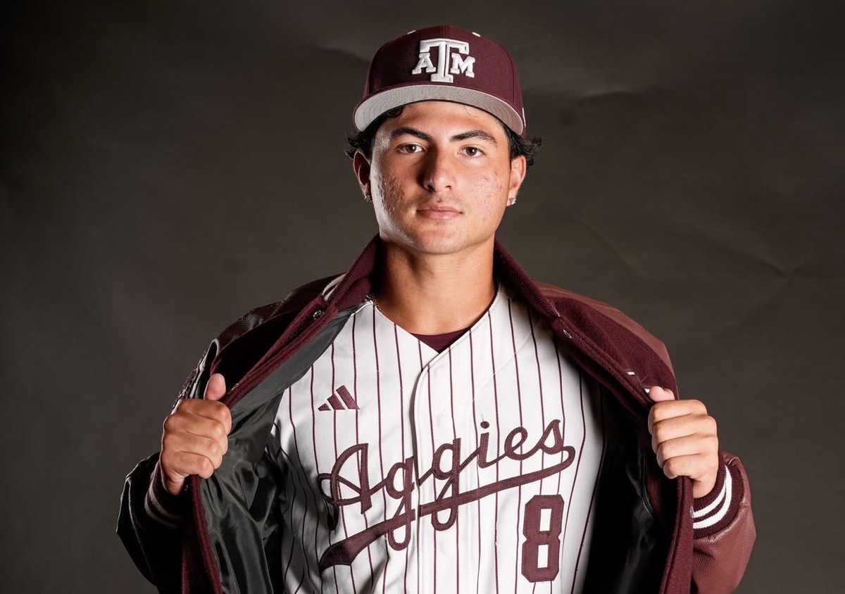 OverSlot_'s tweet photo. COMMIT: BIG time commit. Texas A&amp;M lands Norco (Ca.) RHP Jordan Ayala. One of the best breaking balls in the country that’ll play immediately in the SEC. Tons of strikes, too.

The No. 72 ranked HS player in the 2027 class.

👇PROFILE👇 https://t.co/rcVSvNx31a