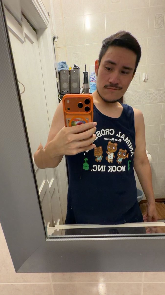 bearlyabear7's tweet photo. Can you tell which Pokemon is on my case 😊 https://t.co/0ChMg3v01F