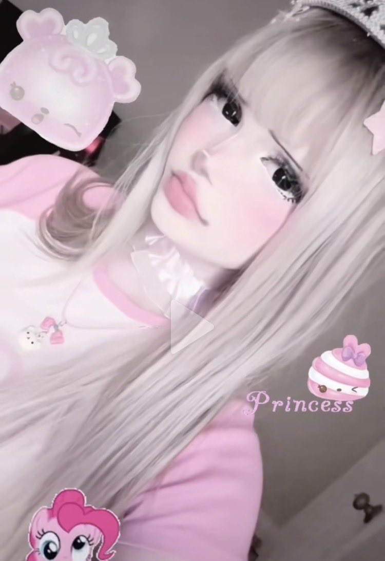 bunniellaa's tweet photo. #pretty #doll #egirl #findom #discord #cute #bunny #cutecore https://t.co/VEKUSIYpDt