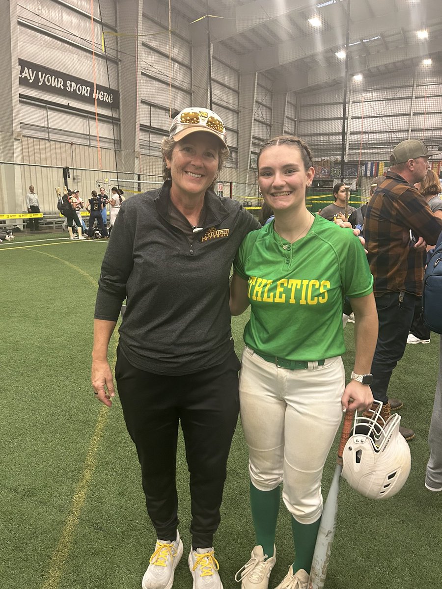 alexandranj2028's tweet photo. Thank you coaches and players for a great day. I had an incredible time at the Rowan Softball Camp!! @RowanUSoftball @Diamondaddicts @ExtraInningSB @UncommittedUsa  @SouthJerseyAs  @BeThatPlayer1 @SBRRetweets @TopPreps https://t.co/xk41dHKom4