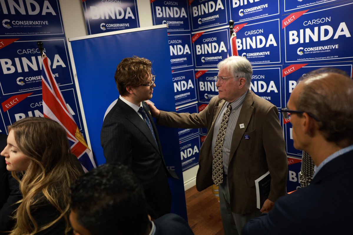 BindaCarson's tweet photo. Between knocking on doors today, I wanted to take a moment to wish you and your loved ones a warm and peaceful Thanksgiving.

As I reflect on what I’m grateful for, top of the list is this extraordinary community, and everyone who has packed our campaign HQ, knocked on doors and stepped up to support us and bring real change to B.C. 

Walking these familiar streets with so many of you has been a constant reminder of what makes Vancouver-Quilchena such a special place.

Thank you for welcoming me at your doors, sharing your priorities and being part of this campaign. Happy Thanksgiving! 🦃🍂