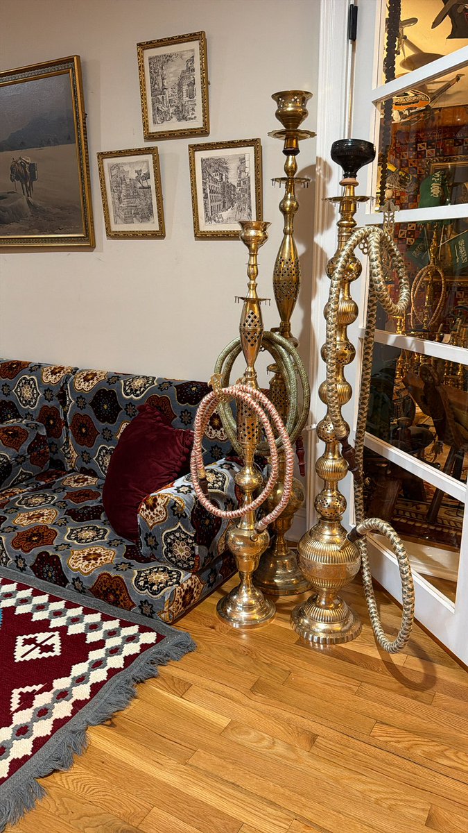sid_fritts's tweet photo. المملكة العربية السعودية ليست مجرد وطنٍ ثانٍ بالنسبة لي، بل هي جزء من قلبي وروحي وهويتي. ومع متابعتي للأحداث المؤلمة التي شهدتها المملكة العربية السعودية، فإن قلبي مع كل روحٍ فقدناها، وكل مصابٍ يتلقى العلاج، وكل أسرةٍ تعيش ألم الفقد والحزن في هذه الأيام الصعبة.

أتقدم بكل التقدير والاحترام إلى الخطوط السعودية (Saudia Airlines)، هذا الصرح الذي كان جزءًا من قصتي منذ أن عمل والدي فيه من عام 1978 إلى عام 1985. إن رؤيتي للمملكة وهي تتعامل مع هذه المأساة، وتعمل جنبًا إلى جنب مع الجهات المختصة لرعاية المتضررين، تملأ قلبي بمشاعر عميقة من الاحترام والفخر والتأثر.

كما أود أن أعبر عن تقديري لوزارة الصحة السعودية والفرق الطبية التي زارت المصابين في المستشفيات، واطمأنت على أحوالهم، وتابعت حصولهم على الرعاية اللازمة. إن هذه المواقف الإنسانية تذكّرنا بأن وراء كل خبرٍ نسمعه أرواحًا حقيقية، وعائلاتٍ تحب وتخاف وتحزن، وقلوبًا تحتاج إلى الرحمة والدعم والمواساة.

لقد أحببت المملكة العربية السعودية منذ طفولتي في جدة. وبالنسبة لي، فهي ليست مجرد دولة أزورها أو مكانٍ أحتفظ فيه بذكريات الماضي، بل هي بيتي الثاني، وجزء من هويتي، وأرضٌ ستظل تحتل مكانةً خاصة في قلبي إلى الأبد.

دعواتي لكل من فقدوا أرواحهم، ولأسرهم وأحبائهم، ولكل من يعمل بإخلاص لحماية الآخرين ورعايتهم. أسأل الله أن يمنّ على المصابين بالشفاء العاجل، وأن يرزق أسر المتوفين الصبر والسلوان، وأن يحفظ المملكة العربية السعودية وشعبها، ويديم عليها الأمن والأمان والسلام.

من تاريخ عائلتي مع الخطوط السعودية، إلى الصداقات التي أعتز بها، والذكريات الجميلة التي صنعتها في مختلف أنحاء المملكة، فإن ارتباطي بالمملكة العربية السعودية أعمق من أن تصفه الكلمات.

يا المملكة العربية السعودية، أنتِ في قلبي، وأنتِ في دعائي، وستبقين دائمًا جزءًا من قصتي وحياتي. 🇸🇦❤️🤲

#السعودية #الخطوط_السعودية #الدعاء_للسعودية #الإنسانية_أولاً #السعودية_بيتي_الثاني
@sai7org @Saudi_Airlines @SaudiAirlinesEn @SaudiNews50