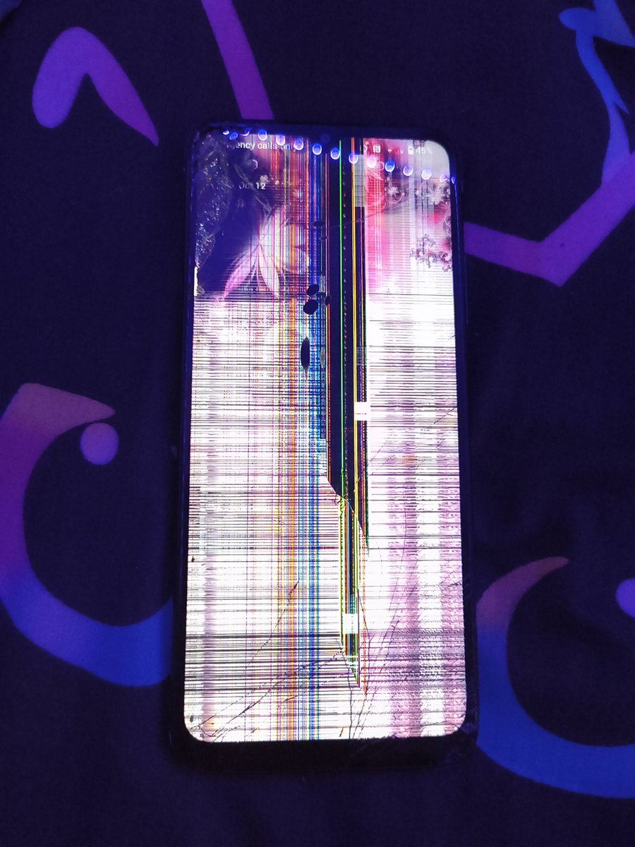 CH0WD3RP1LL3D's tweet photo. my phone died https://t.co/MVc3Ak2JEH