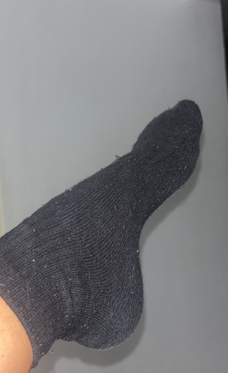 Millyvmog's tweet photo. Don’t you wish you knew what was underneath? 
——————————————————
(Customs are available 😉)

#feetfetısh #sellingcontent #buyingcontent #feetworshi̇p #feettwt #feet_pic #feetfetıshly https://t.co/AKD2Na88x1
