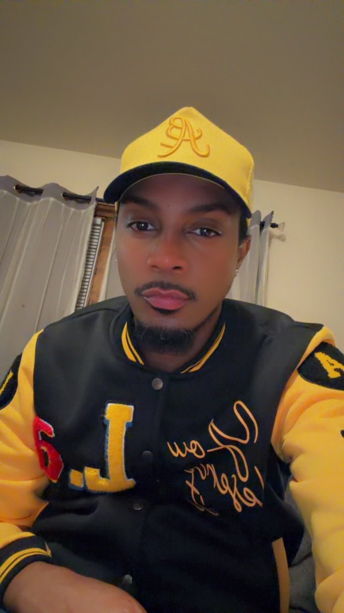 iamRomeoooo's tweet photo. https://t.co/yDoDVpJWMd