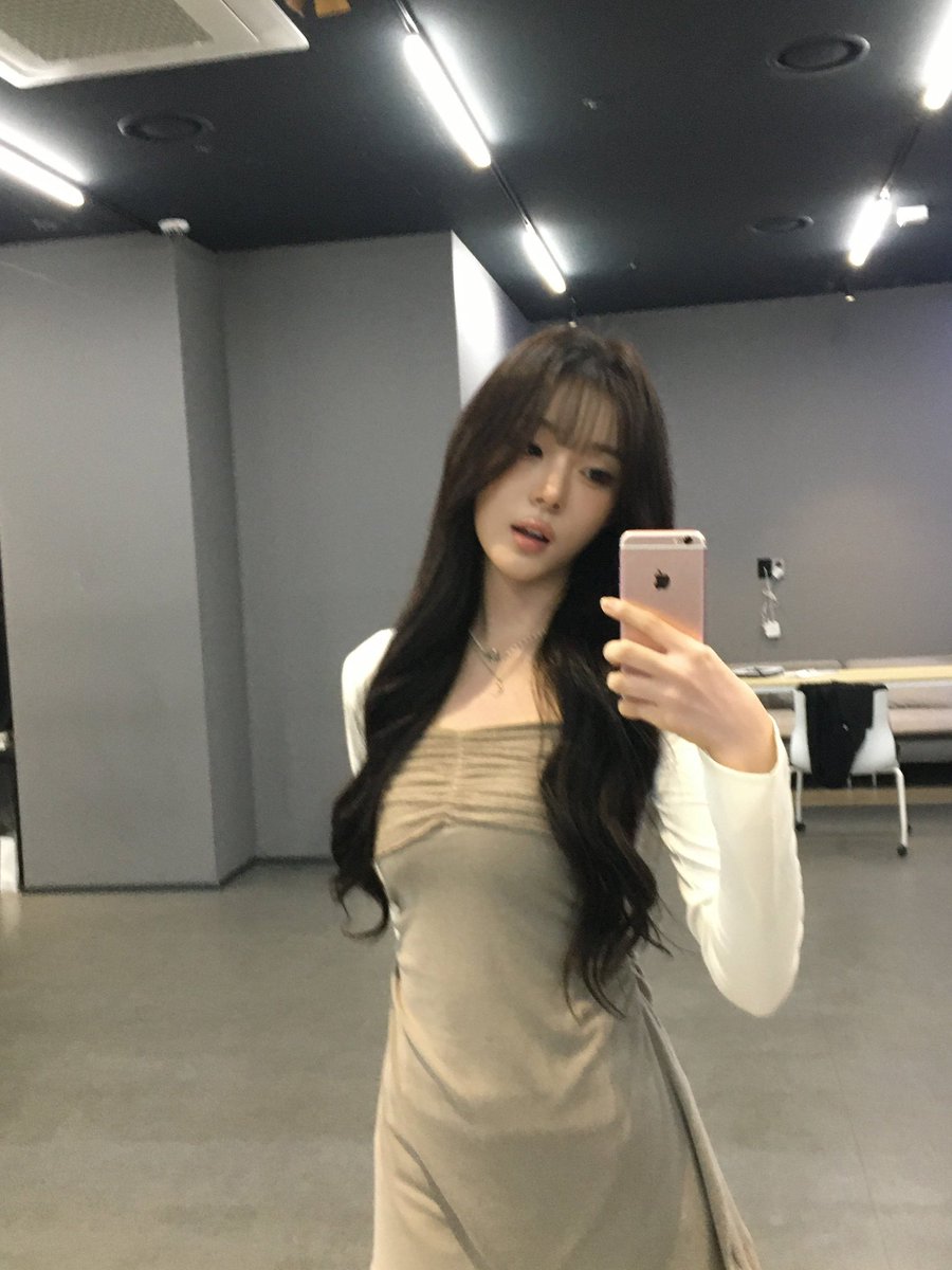 kasiaspics's tweet photo. Plus chat update ♡ #KASIA #카시아 https://t.co/g7Rb78EcEI