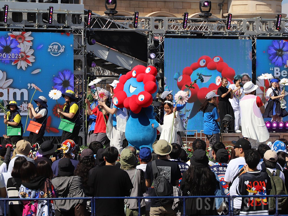 osakastyleNews's tweet photo. USJで大阪・関西万博メモリアルイベント　ミャクミャクとパークの仲間たちのコラボも 
https://t.co/4dRs87vNM6

#大阪・関西万博 #EXPO2025 #ミャクミャク ＃USJ #コブクロ #新しい学校のリーダーズ #ユニバーサル・スタジオ・ジャパン https://t.co/55qSDsQECO