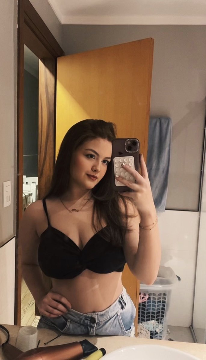 ginasavagesex's tweet photo. Seguidor pediu pra exibir a prima gostosa https://t.co/tUwOUa8aHW