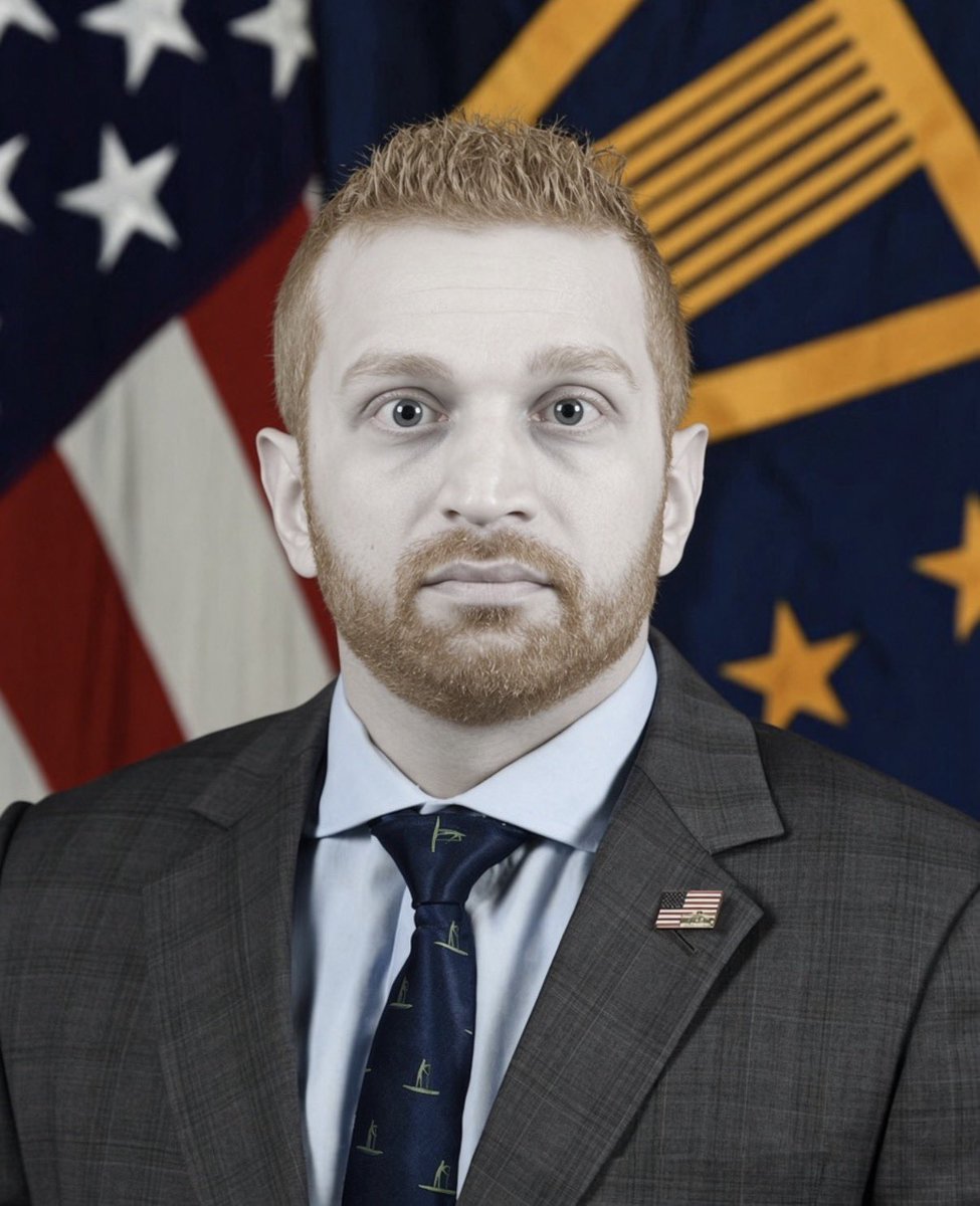 metalgearobama's tweet photo. Sean McVay watching his special teams unit https://t.co/r8mbI9lcPG