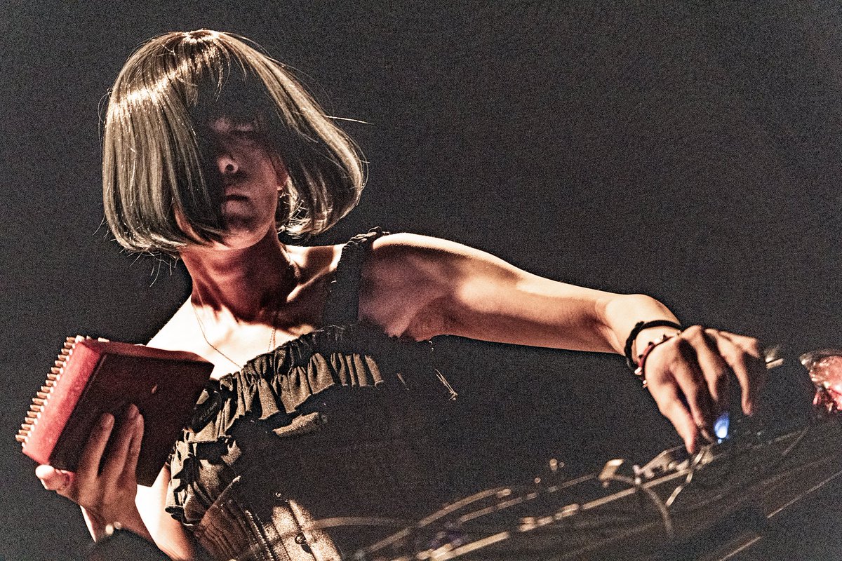 kohgenrecords's tweet photo. 【LIVE PHOTO REPORT】
2026.9/26(土)
KOH-GEN RECORDS presents
ヒカリノミナモト2026
@尼崎tora+怪獣シアター

嗚咽民①
@oetsu_min 

📷by 樫原汐
@KA_E_37 https://t.co/5kyHrhQxFG