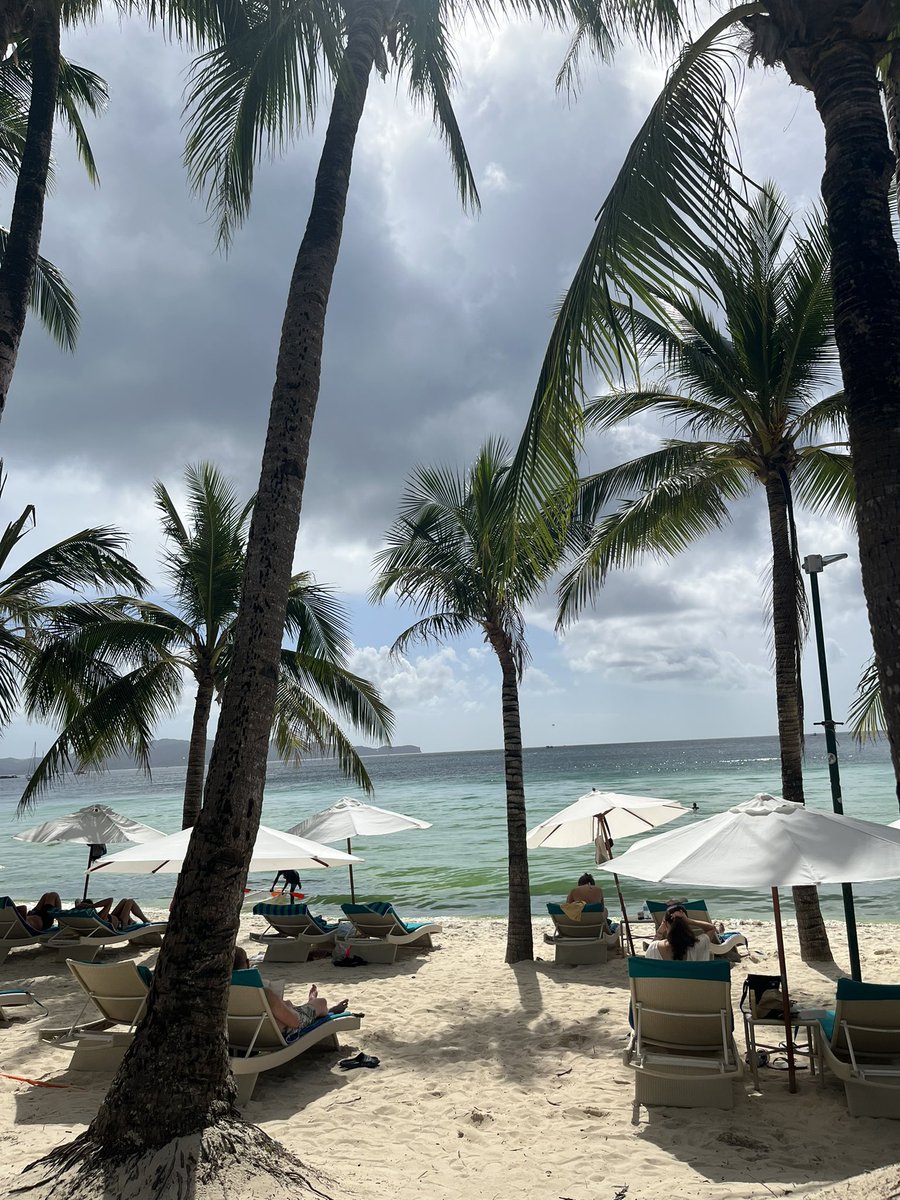 mayoxiiibb's tweet photo. To those who have been to Boracay, would you visit again? https://t.co/oKKjzNcowC
