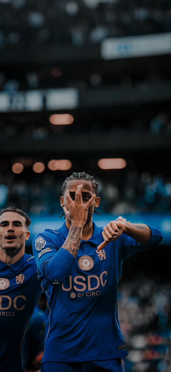 reasoncfc's tweet photo. Good morning Chelsea fans and football fans 

When I say football fans I’m not talking about Man U fans😂🫵 https://t.co/Og8NNivnQC