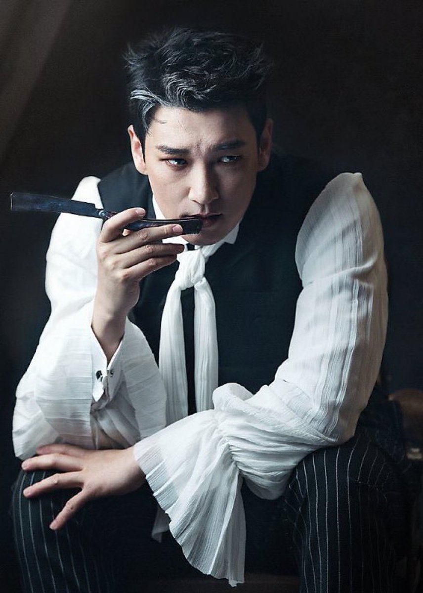 ho_dou_1331's tweet photo. 이거아는사람 스위니를 한 다음에는 
꼭 비숲을 했다는걸
16. 06 ~ 16. 10 스위니
17. 01 ~ 17. 04 비숲1 촬영
19. 10 ~ 20. 01 스위니
20. 02 ~ 20. 06 비숲2 촬영
26. 12 ~ 27. 05 스위니
27. 06 비밀의 숲 방영 10주년

나알아들엇긔 https://t.co/v86NBrnRrS