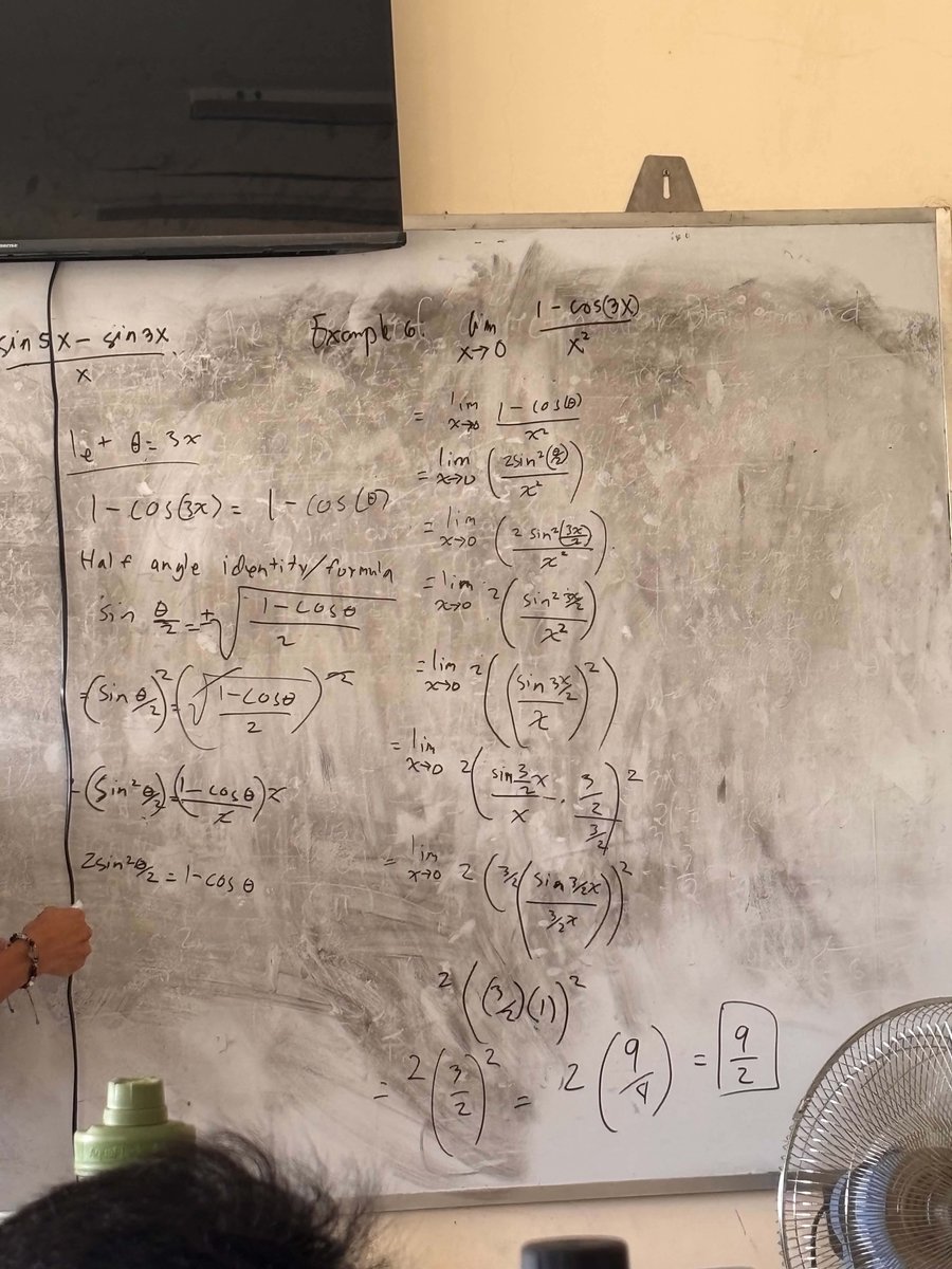 oseanveu's tweet photo. taenang white board 'to, nandilim lalo paningin q man
#studytwt https://t.co/JchMmyuxQQ
