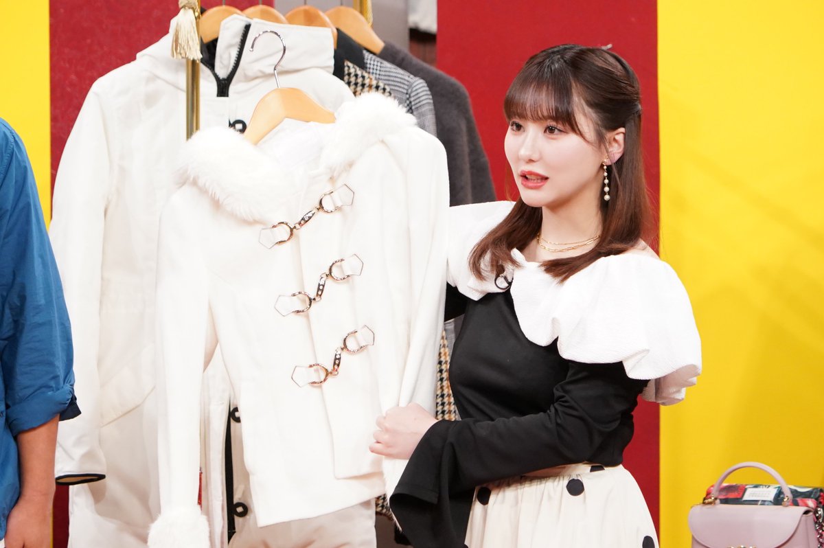 guru99_ntv's tweet photo. ＼このあと７：５４ #ぐるナイ📺／

設定金額５万円を目指せ！
ゴチ方式の不用品査定バトル🔥

#パンサー尾形 #田中美久 #滝音 #矢口真里 の
私服はいくらになる？

#ACEes #浮所飛貴 が査定をアシスト！？ https://t.co/hFuxl9K8ec