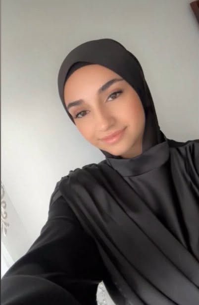 JimmyBucket_22's tweet photo. Who wanna trib hijabi irl https://t.co/si30C7SLFD
