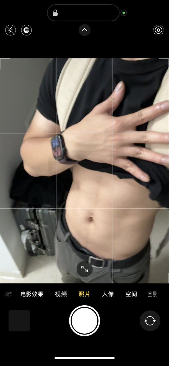 Sed5dgd's tweet photo. 有人聊天吗 https://t.co/8RuWyiAVq0