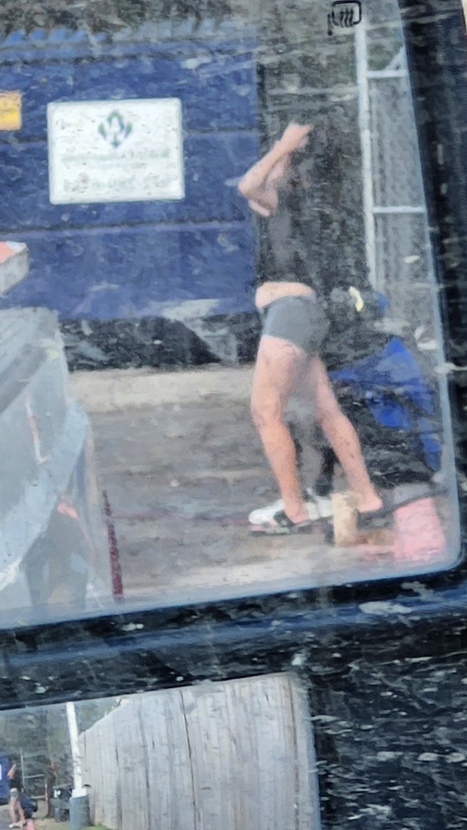 BarmyBill138's tweet photo. @kangminlee I got pics of South Dallas whores on the street corner and they're wearing more than these gym girls. https://t.co/Zy1C0z80FM