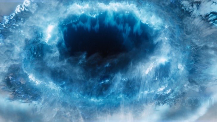 STEPPOT2's tweet photo. Suddenly at lunch a black hole in the sky.….. A simple lunch in manhattan. As many swarmed out of it instantly attacking civilization in a public setting you turn back to run away. Yet this dream felt so real…….. but a million questions fills the mind……..invasions from above https://t.co/uaymHBiEh0