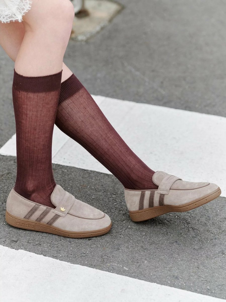 mi_n_san's tweet photo. adidasの別注ローファーほんと可愛い…上品さに惚れ惚れする♡ https://t.co/AmPxKbYF5d