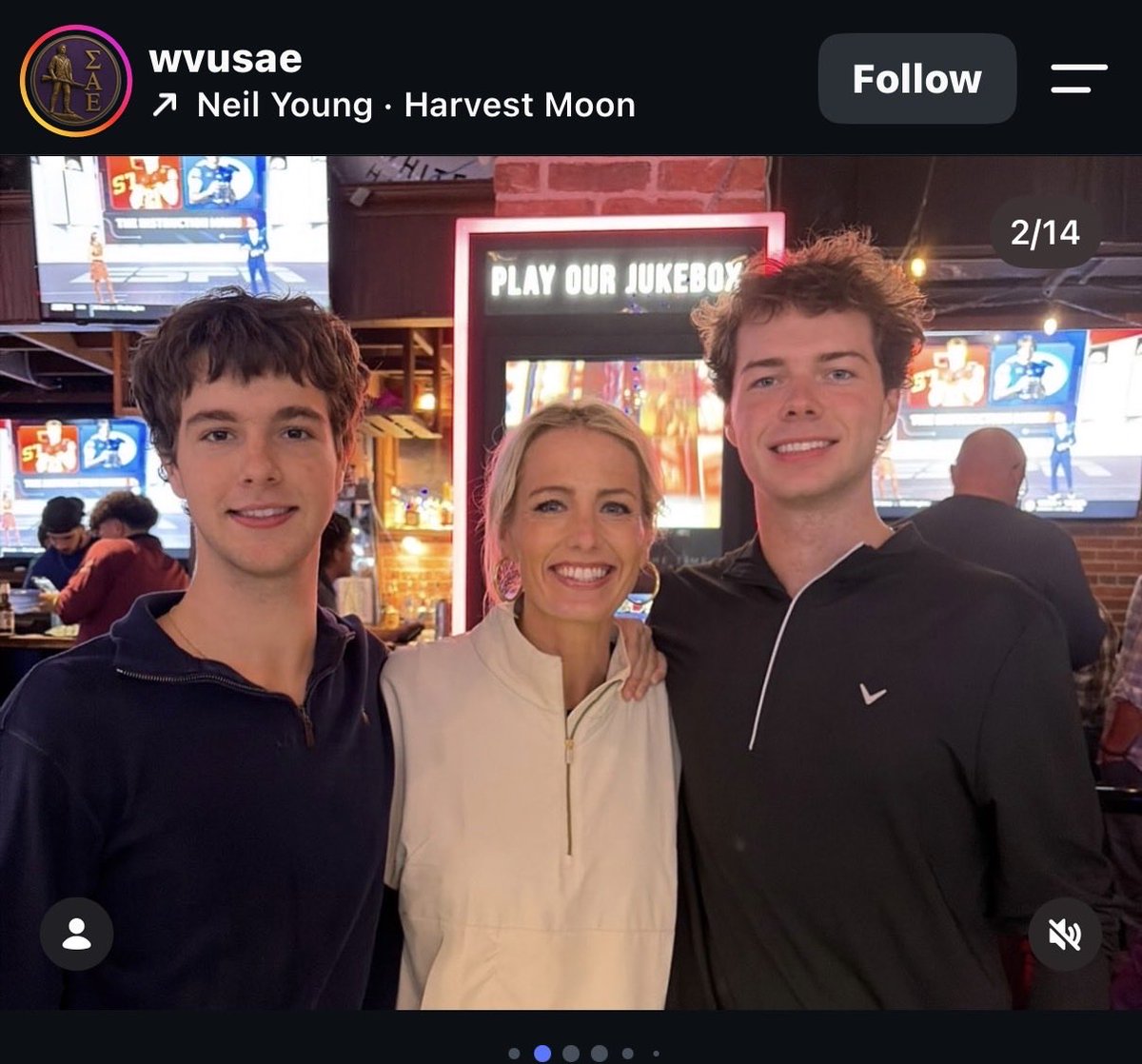 WigginsSniffs's tweet photo. #squidae at least ur moms a #rocket https://t.co/fAtLKlA3x3