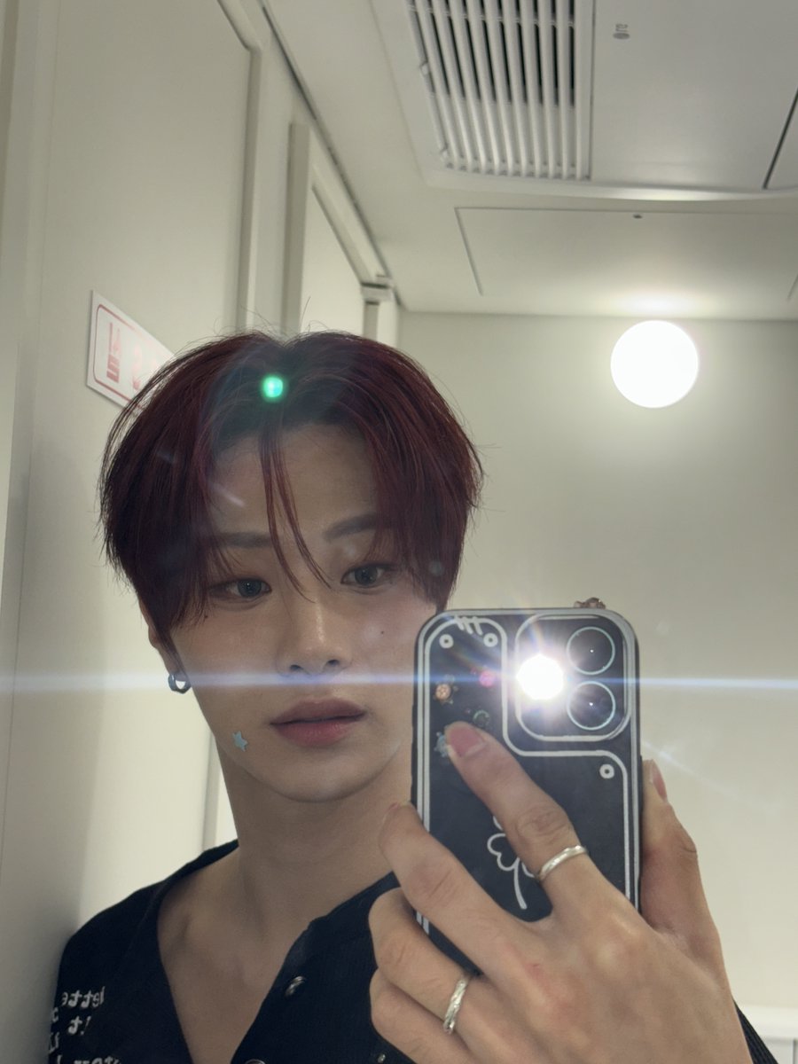 idntt_cosmo's tweet photo. 둥근 해가 떴습니다☀️

#idntt #아이덴티티 
#unevermet #남지운 #namjiwoon https://t.co/PHMH2i3w3r
