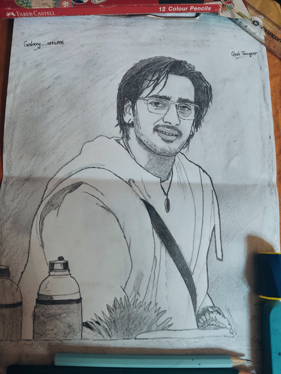 B2Basharat's tweet photo. @qaziofficialfc @qazitouqeerr 
sketch of rockstar BB20
#BB20 #bigboss #qazitouqeer 
#sketches https://t.co/xyRKYbrhED
